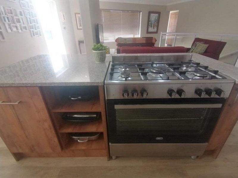 5 Bedroom Property for Sale in Monte Christo Western Cape